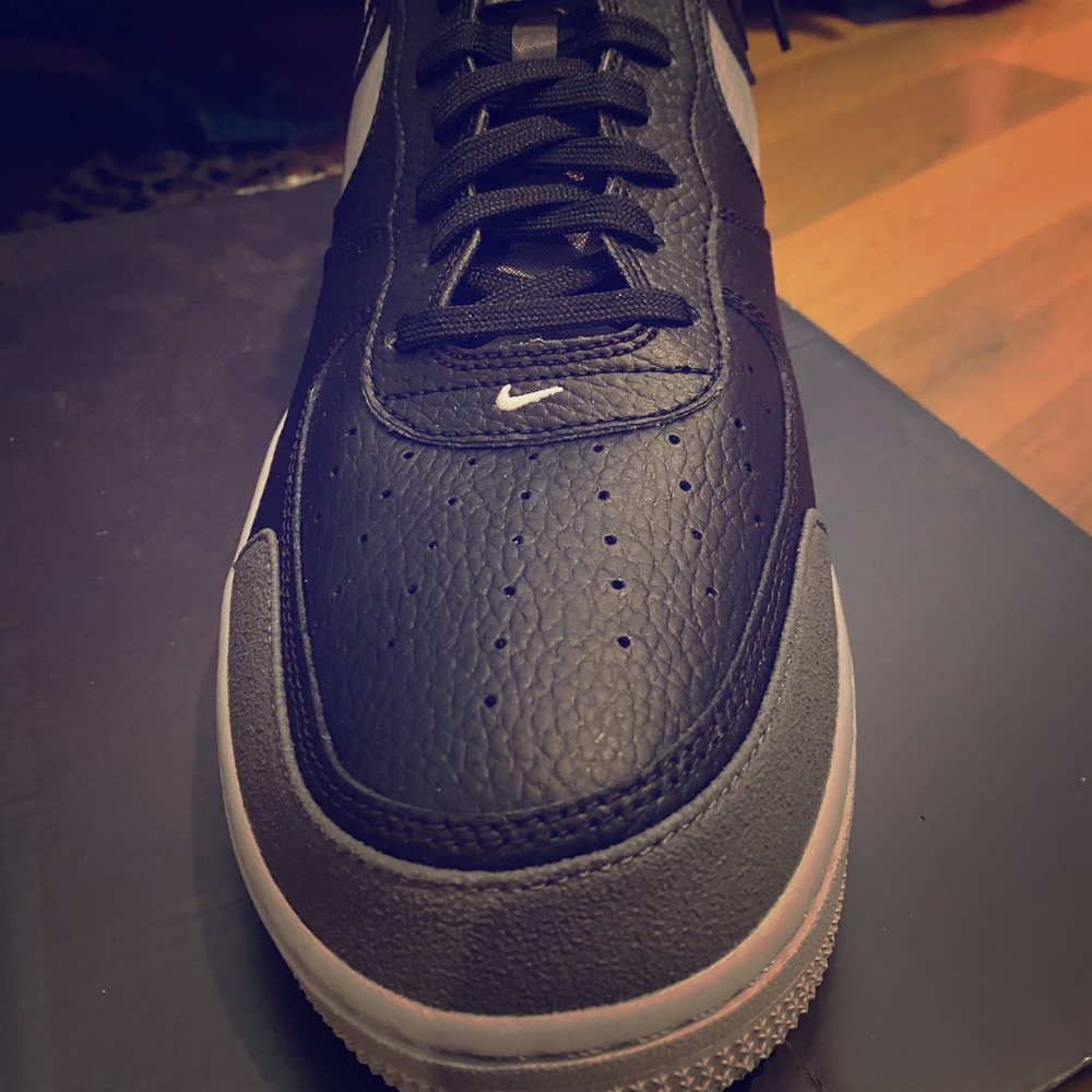 Size 14-15.5 Air Force 1 ‘07 LV8 2